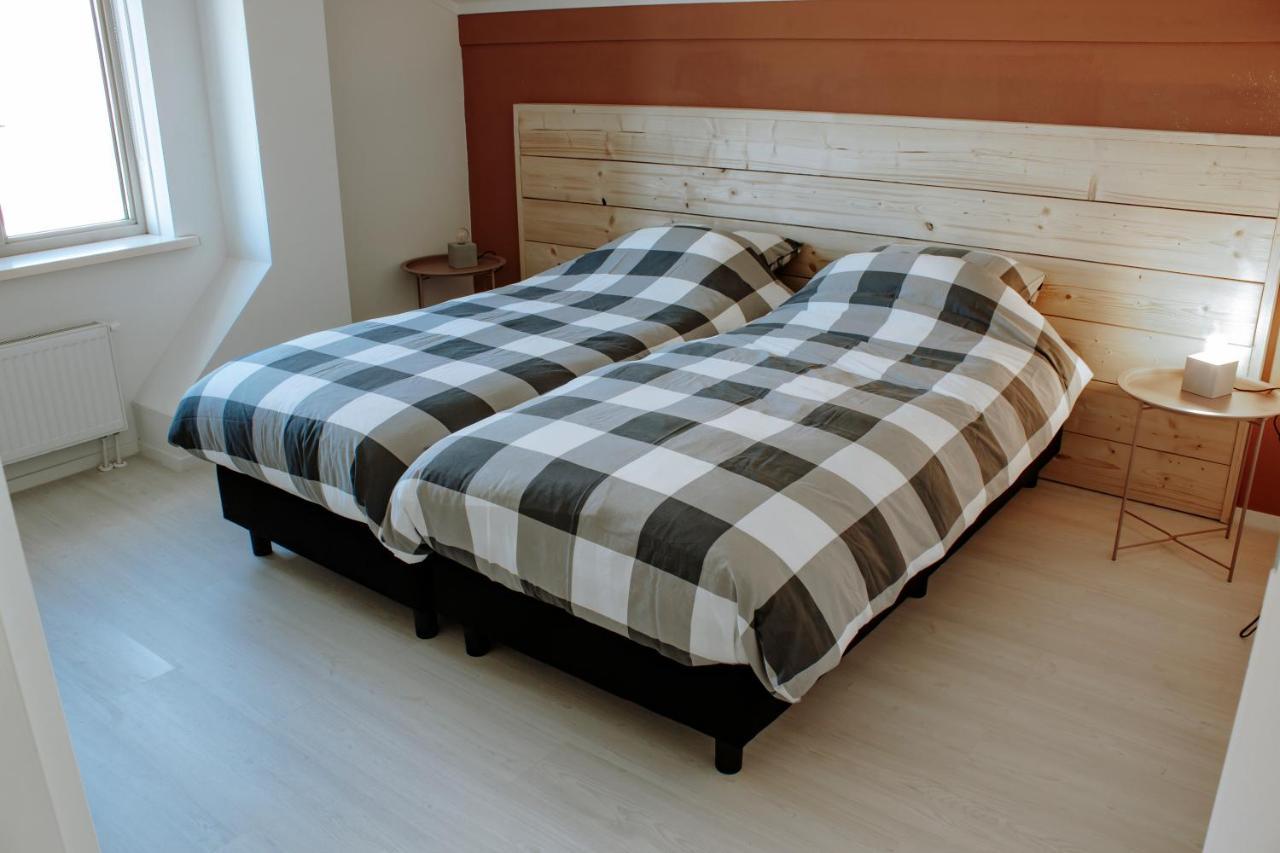 Tzummarum Luxus Familienvilla Mit Jacuzzi & Sauna 2 מראה חיצוני תמונה