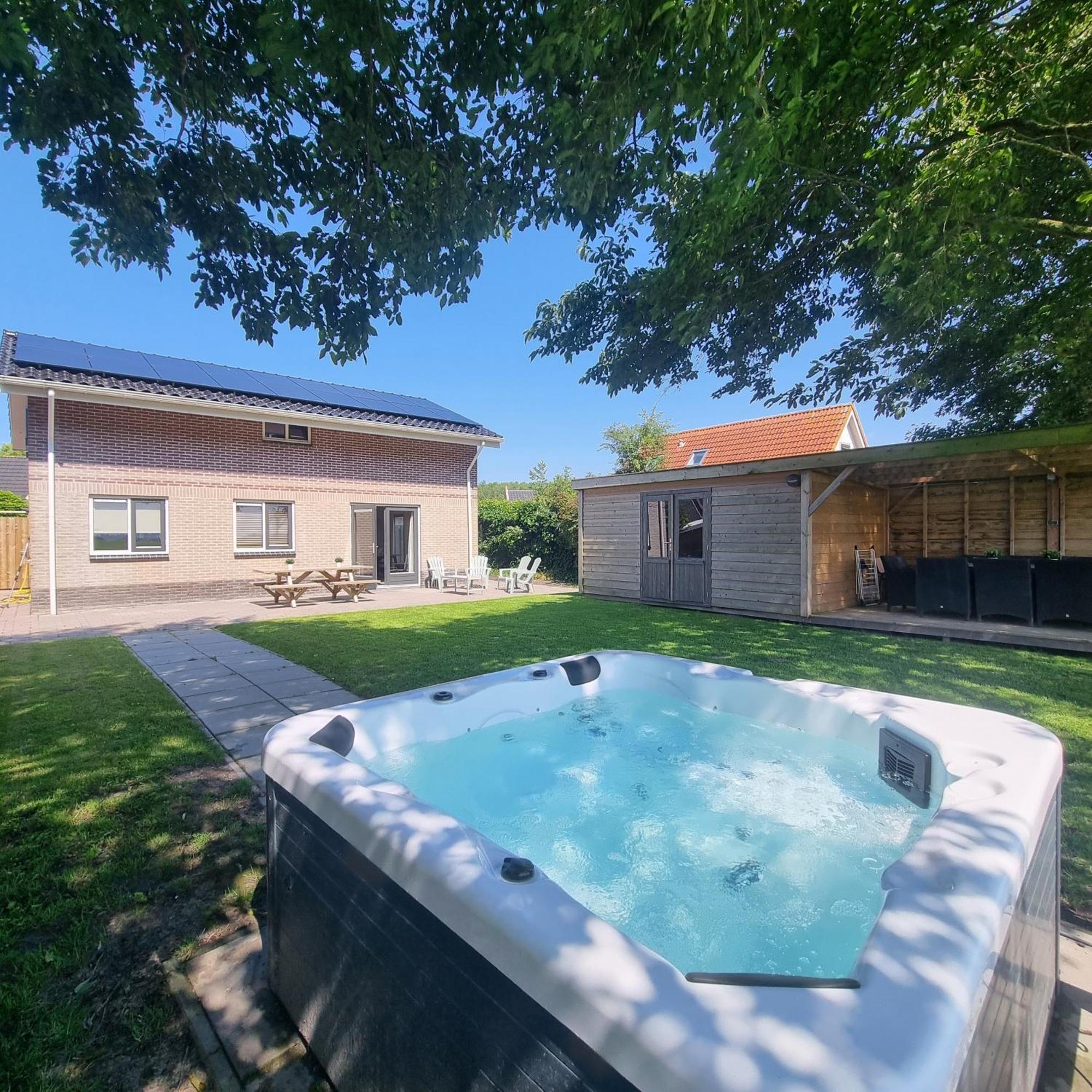 Tzummarum Luxus Familienvilla Mit Jacuzzi & Sauna 2 מראה חיצוני תמונה